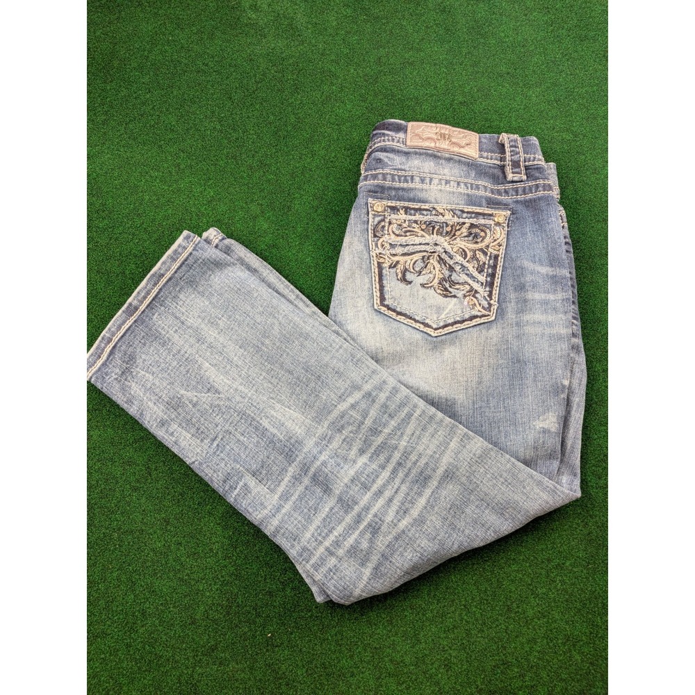 Miss Me Easy Crop Mid Rise Blue Jeans Womens 30 Light Wash Sequin Embroidered